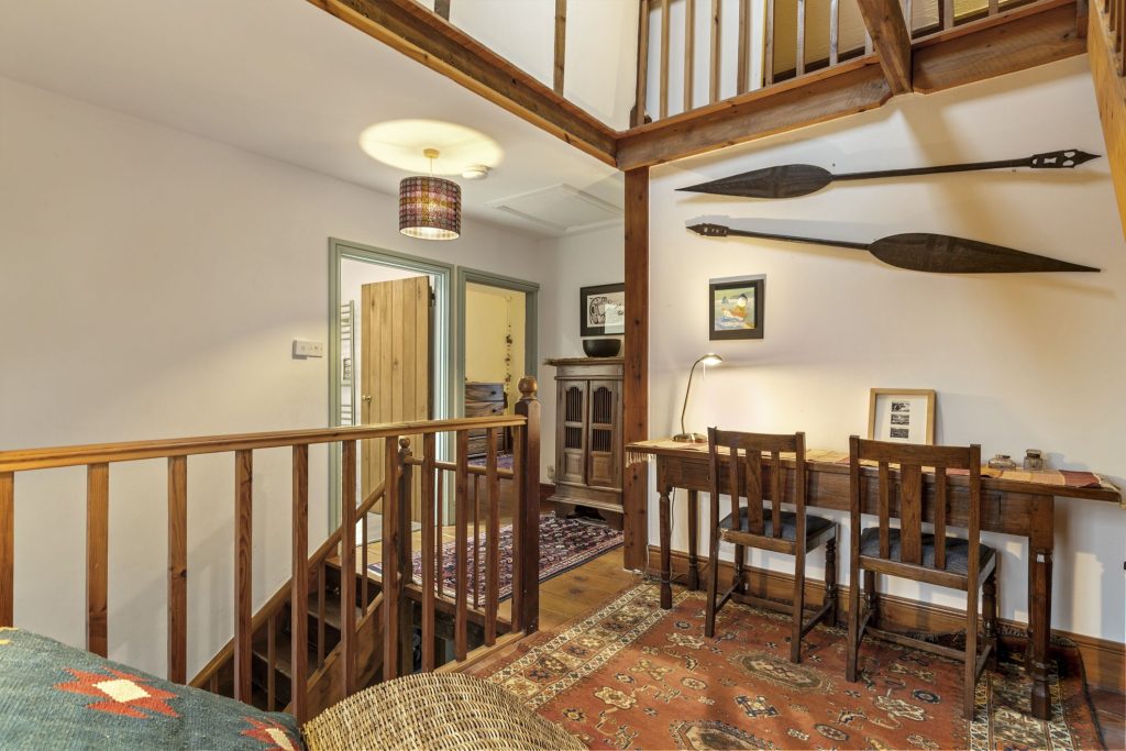 Park House St Davids 1st Landing 2