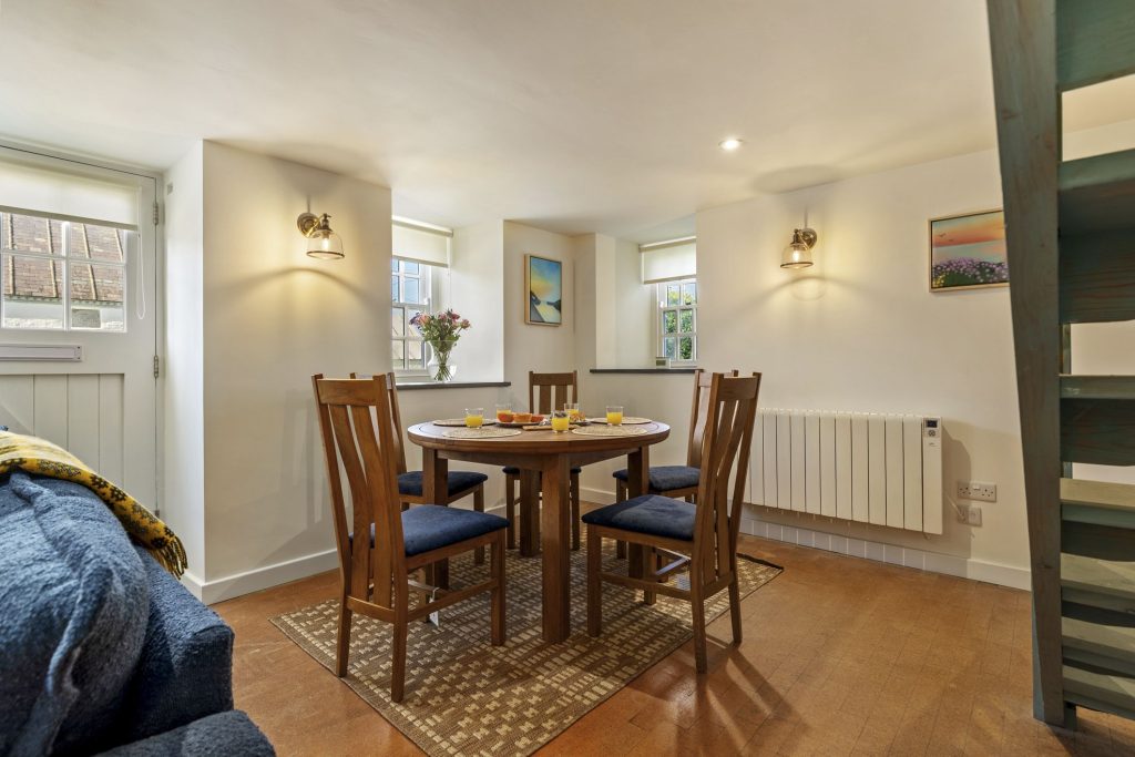 Ty Cerrig St Davids Dining Room to Seat 4 