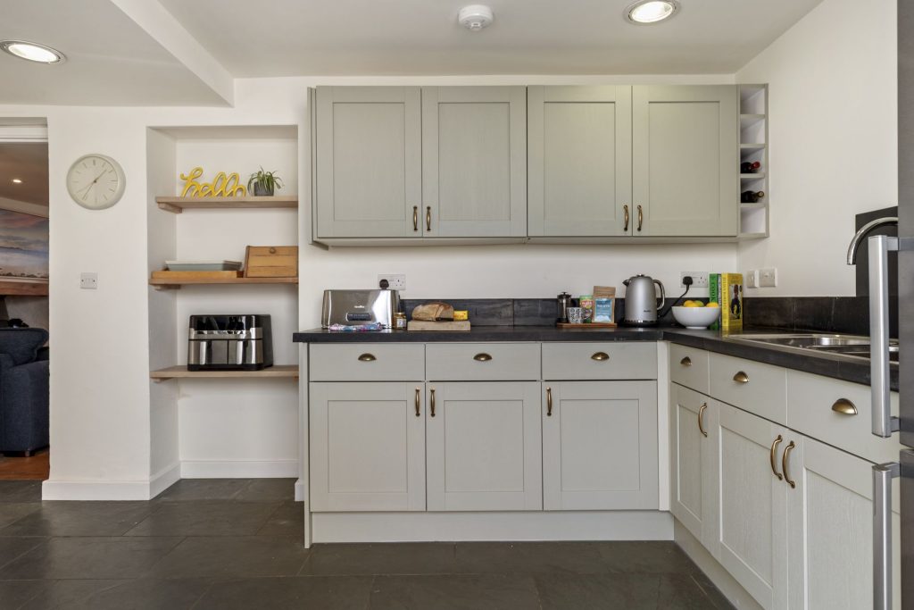 Ty Cerrig St Davids Kitchen 2