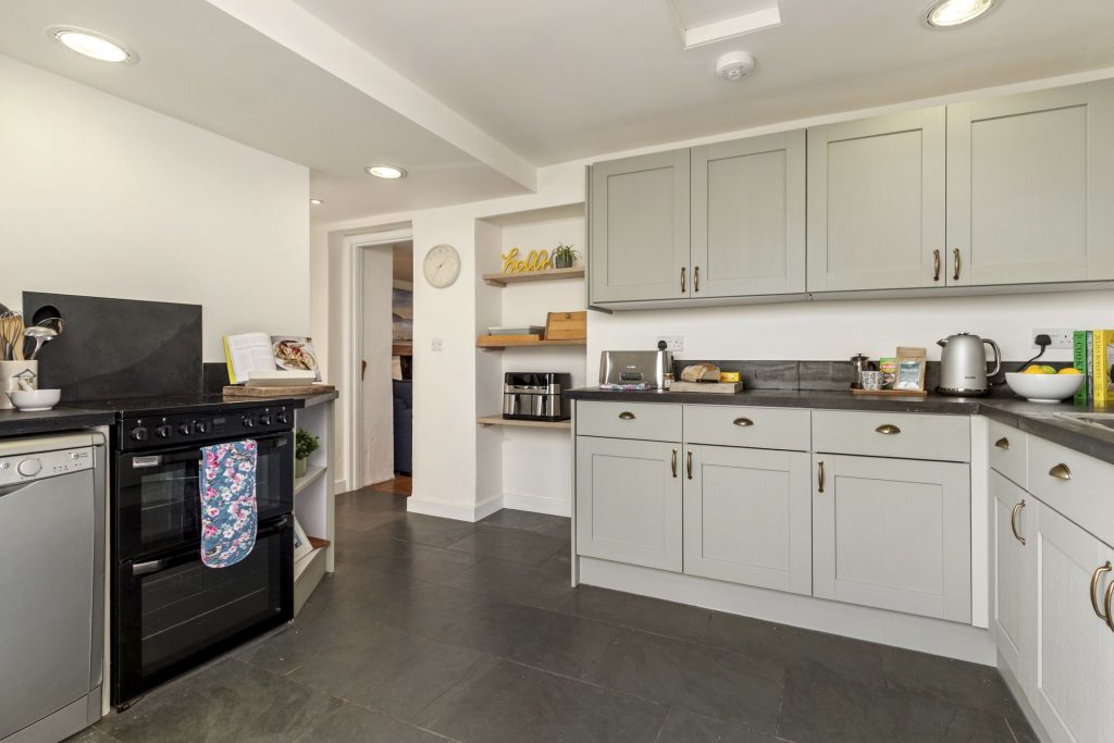 Ty Cerrig St Davids Kitchen 3