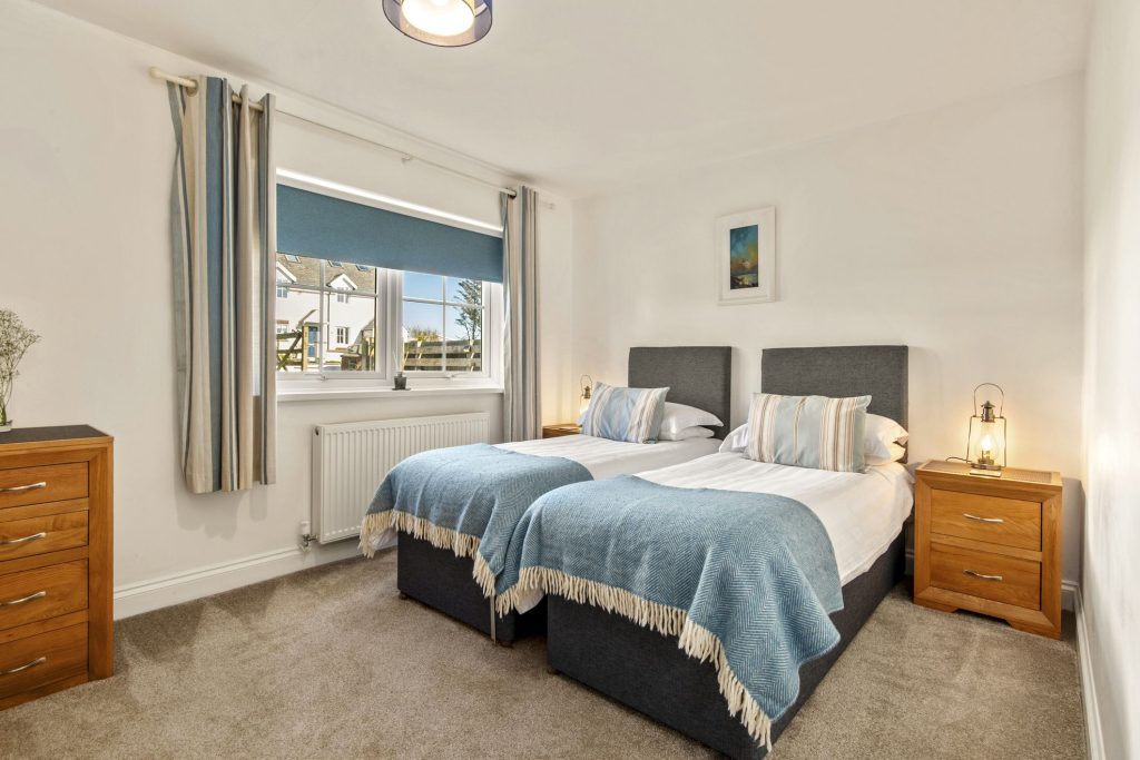 Yn Y Ty bedroom 2 Twin beds