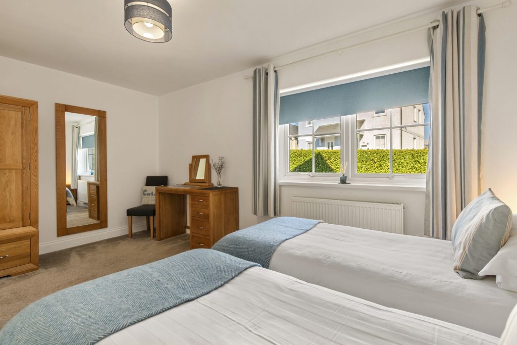 Yn Y Ty bedroom 2 twin beds and view