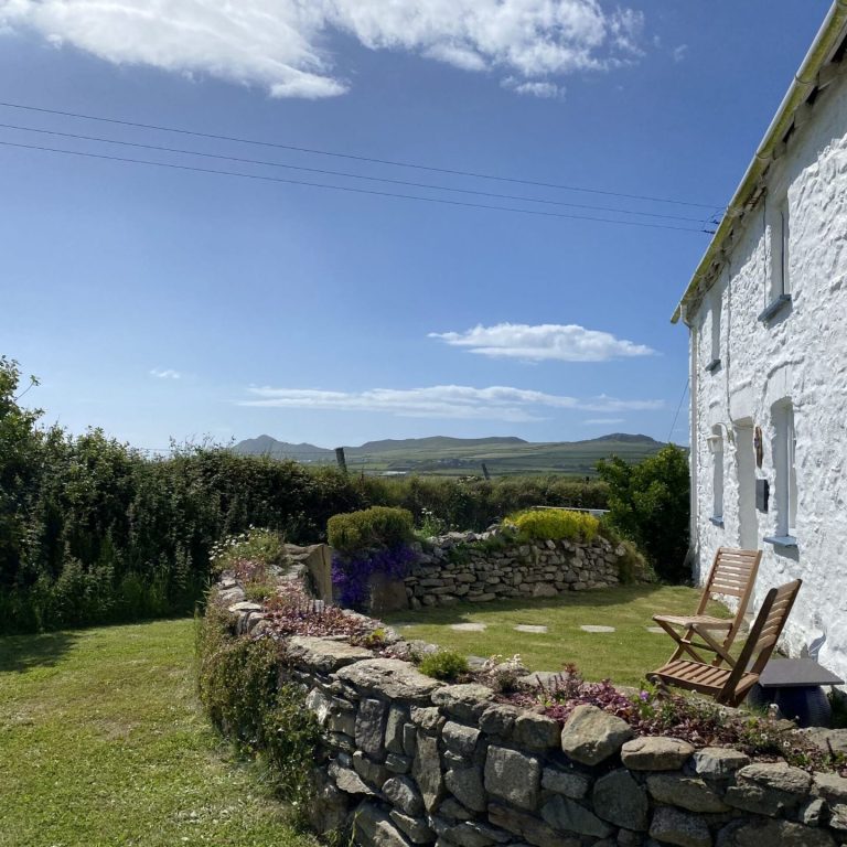 Ty Ganol St Davids Garden