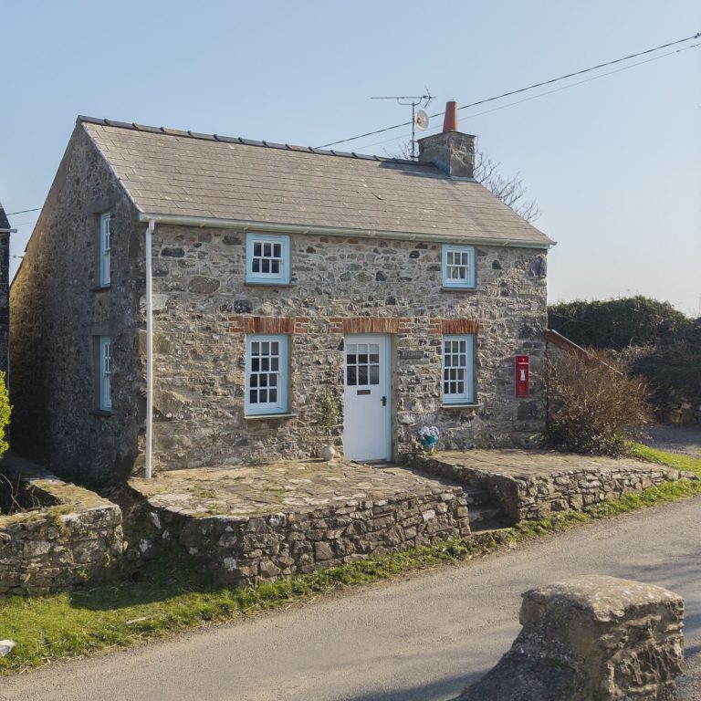 Ty Cerrig St Davids Exterior