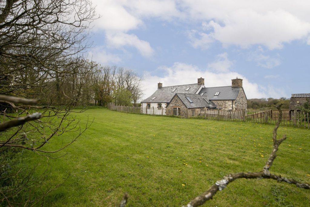 The Farmhouse Garden 5