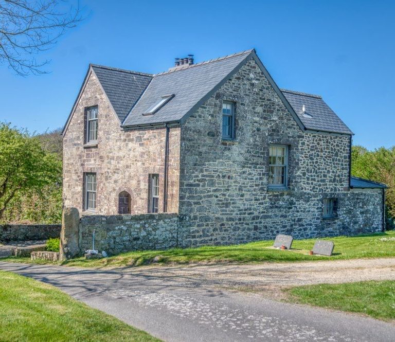 Tŷ’r Wennol image