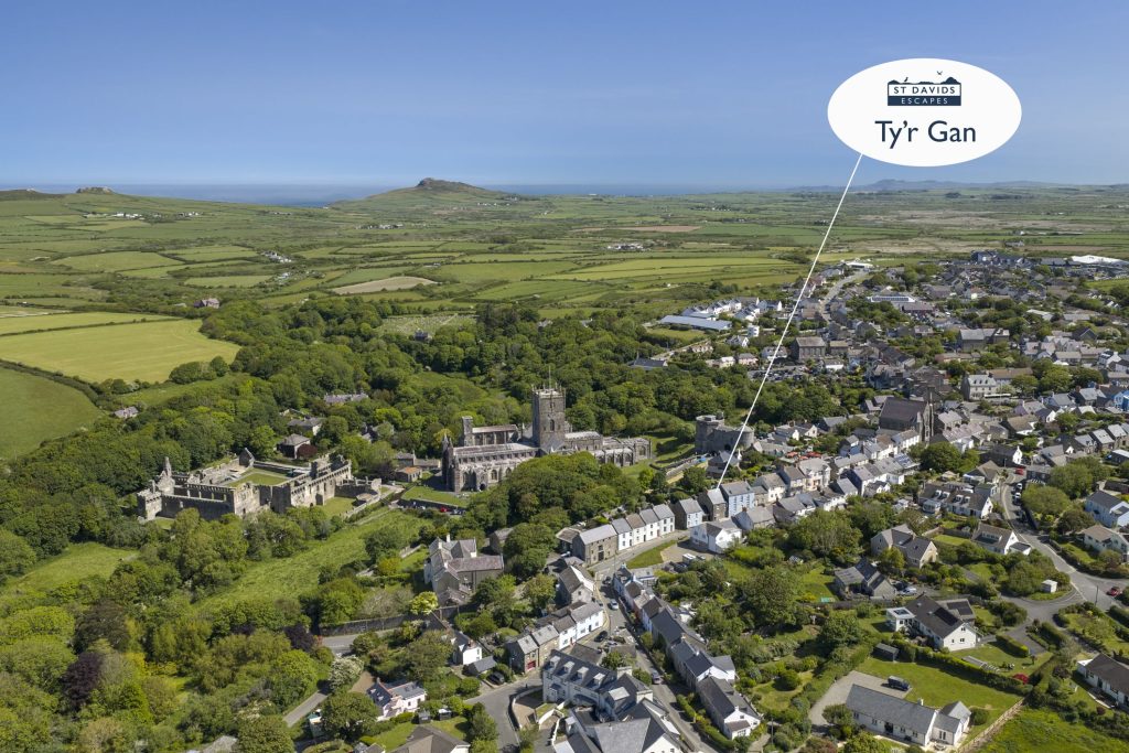 Tŷ’r Gân image